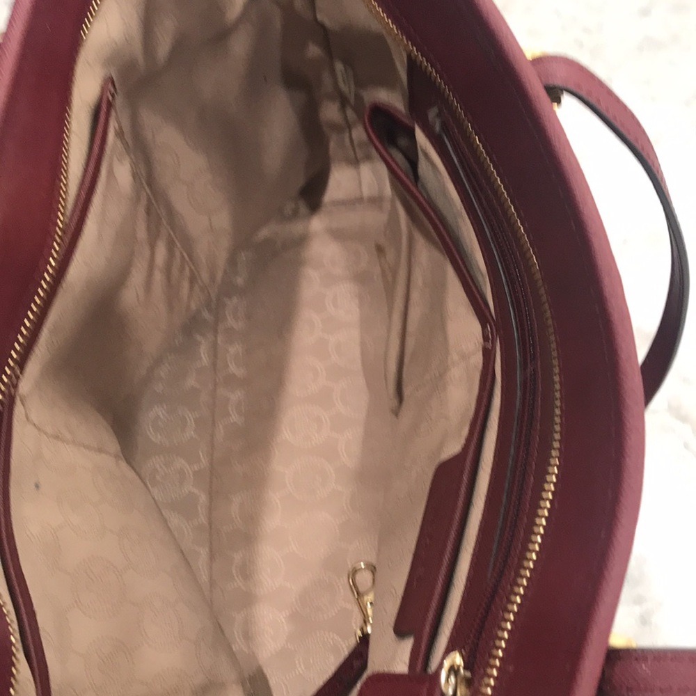 Michael Kors burgundy tote. - Picture 13 of 16